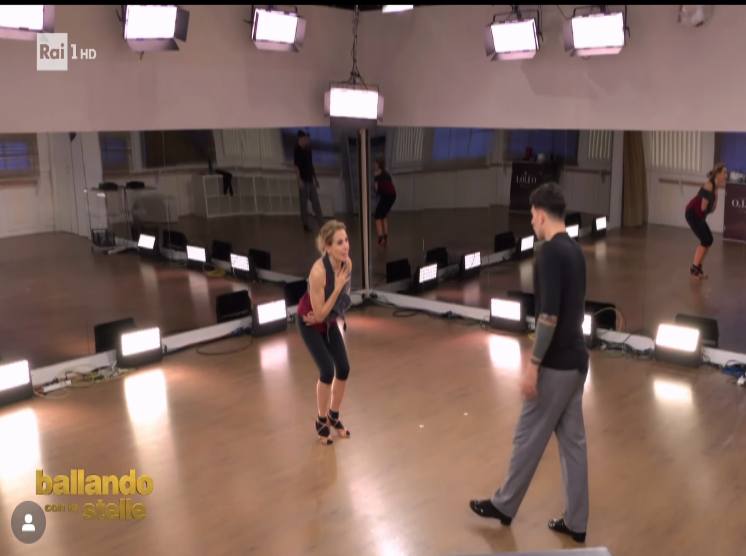 barbara d'urso in sale prove a ballando